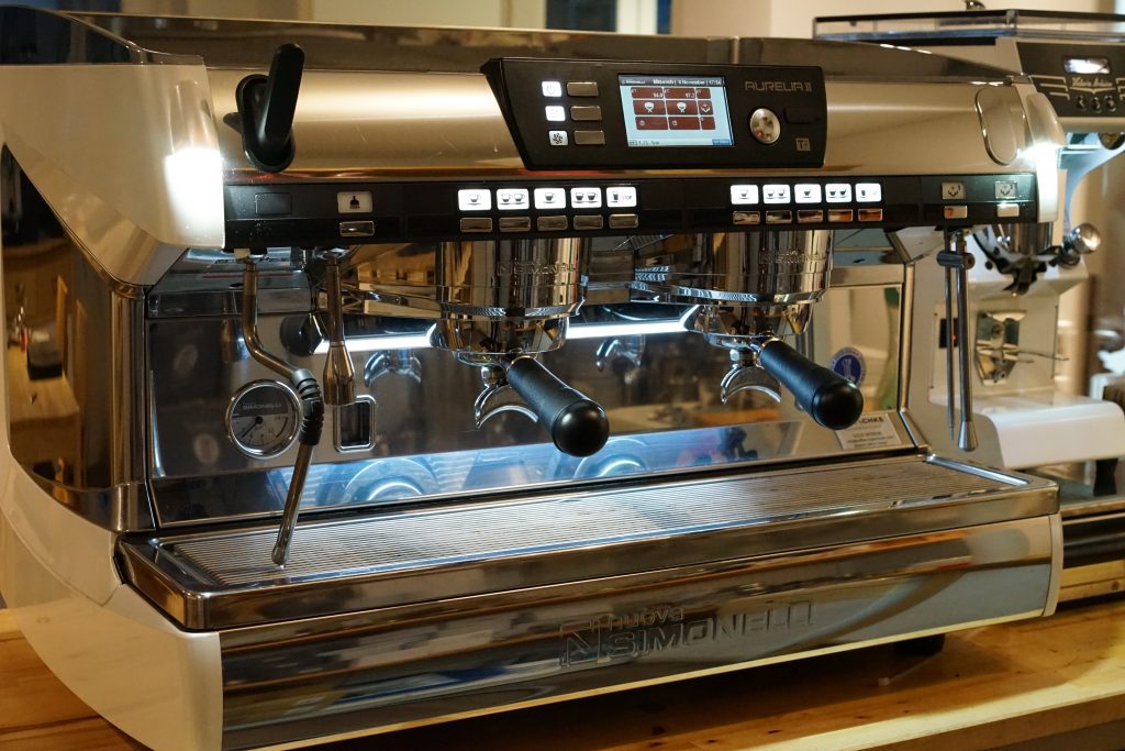 Nuova Simonelli Aurelia II T3 mit Easy Cream